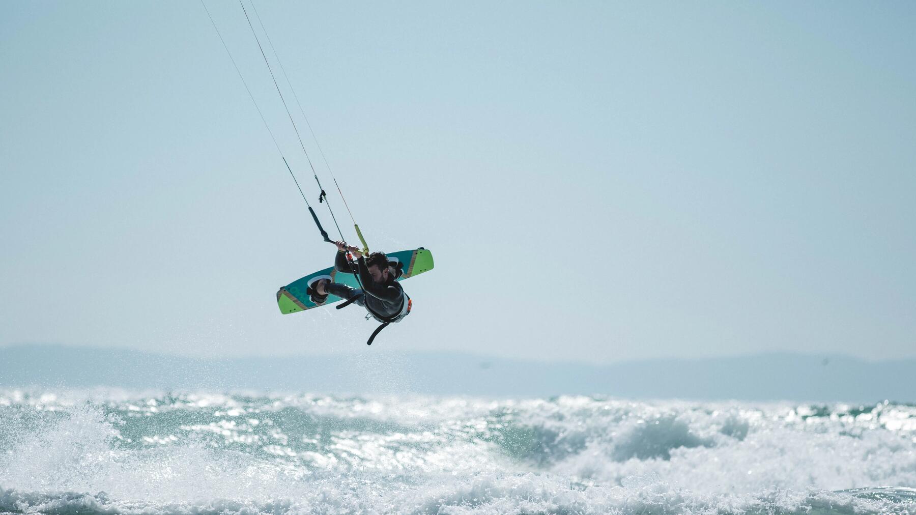 Kitesurfen lernen mit Kitesurf Lizenz – Theorie und Praxis kombiniert!