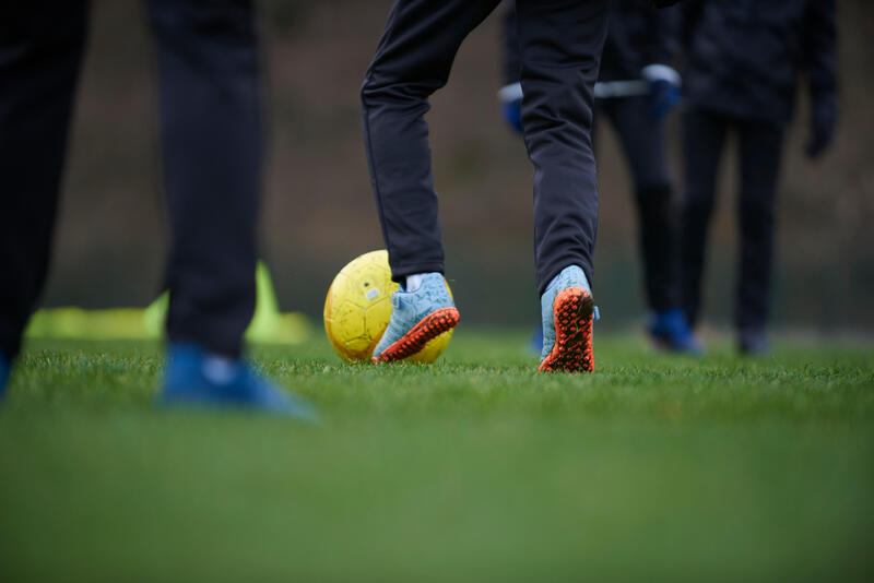 Wat is een schwalbe met voetbal?