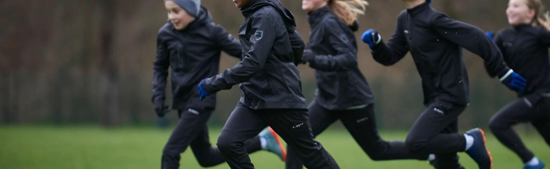 tips om in de winter te voetballen kinderen