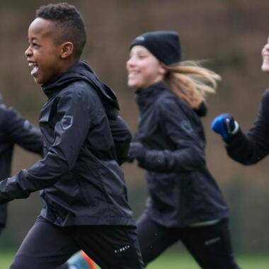 conseils pour jouer au foot en hiver enfant