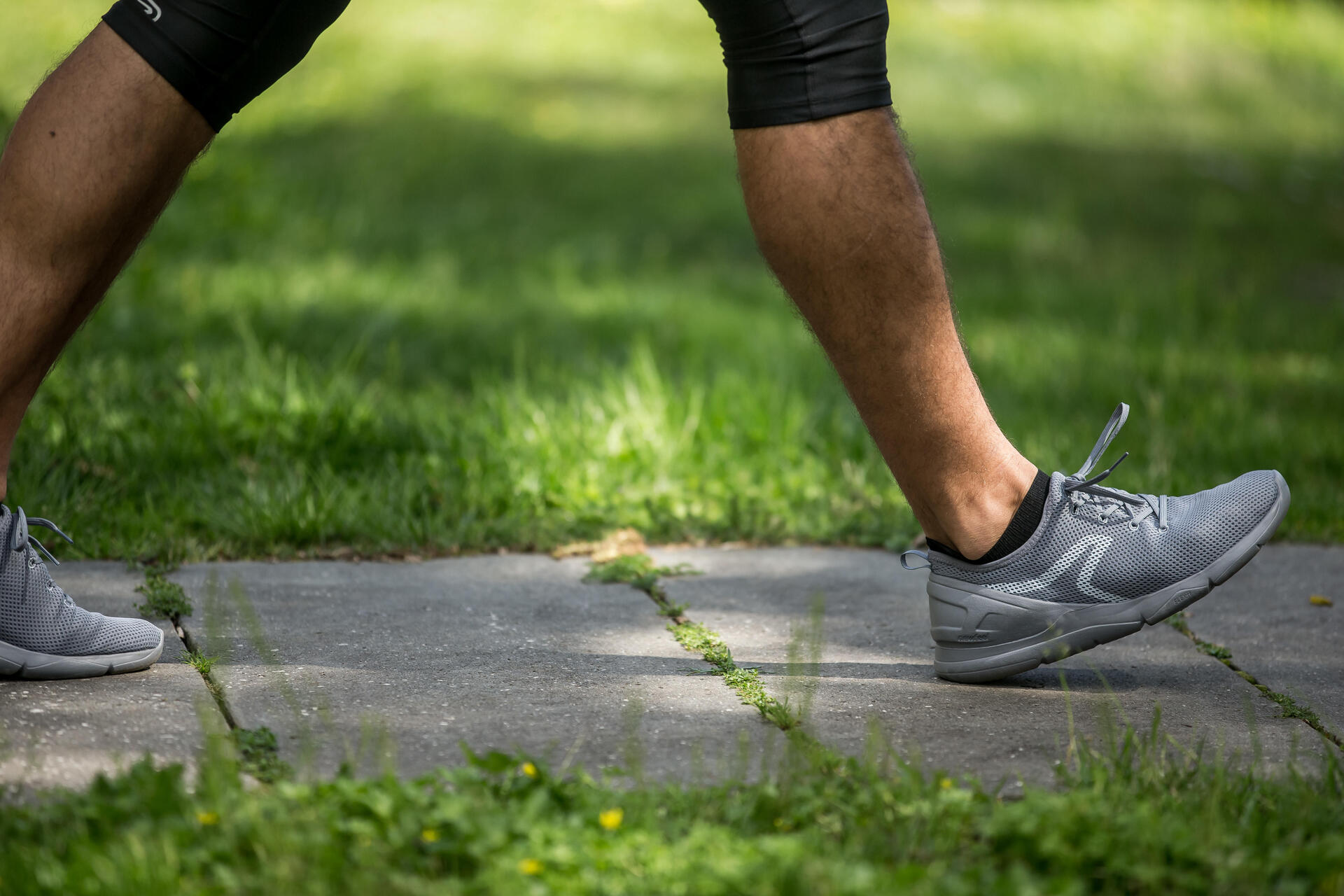 Men's Urban Walking Shoes PW 100 grey