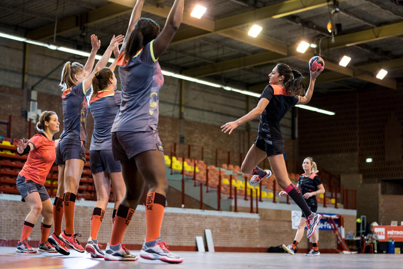 Die verschiedenen Würfe beim Handball!