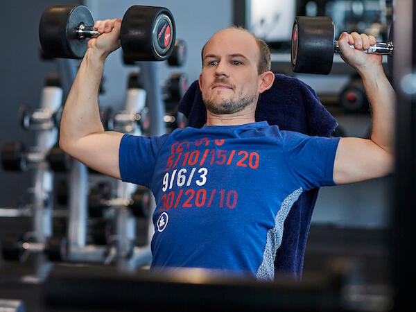 se mettre a la muscu