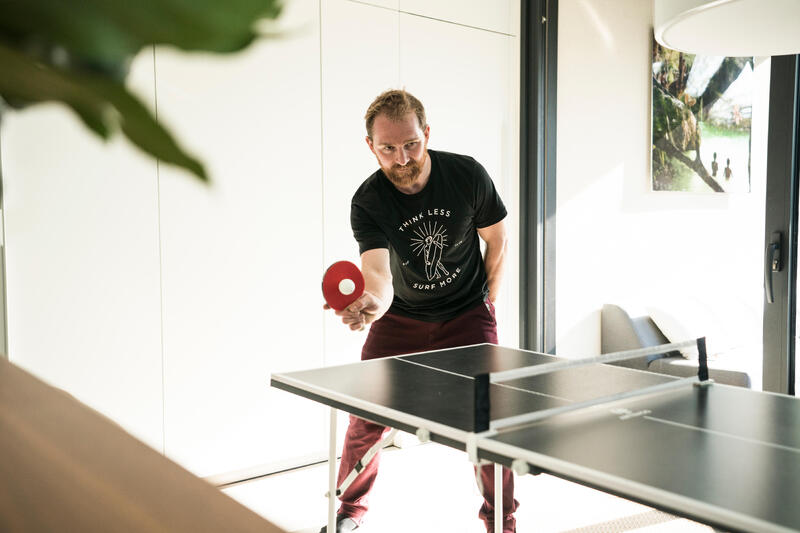 CEA MAI BUNĂ PALETĂ DE TENIS DE MASĂ: GHID ESENȚIAL PENTRU ALEGEREA EI