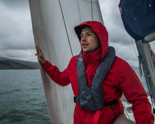 COMMENT CHOISIR UNE VESTE DE QUART ET SALOPETTE DE VOILE ? 