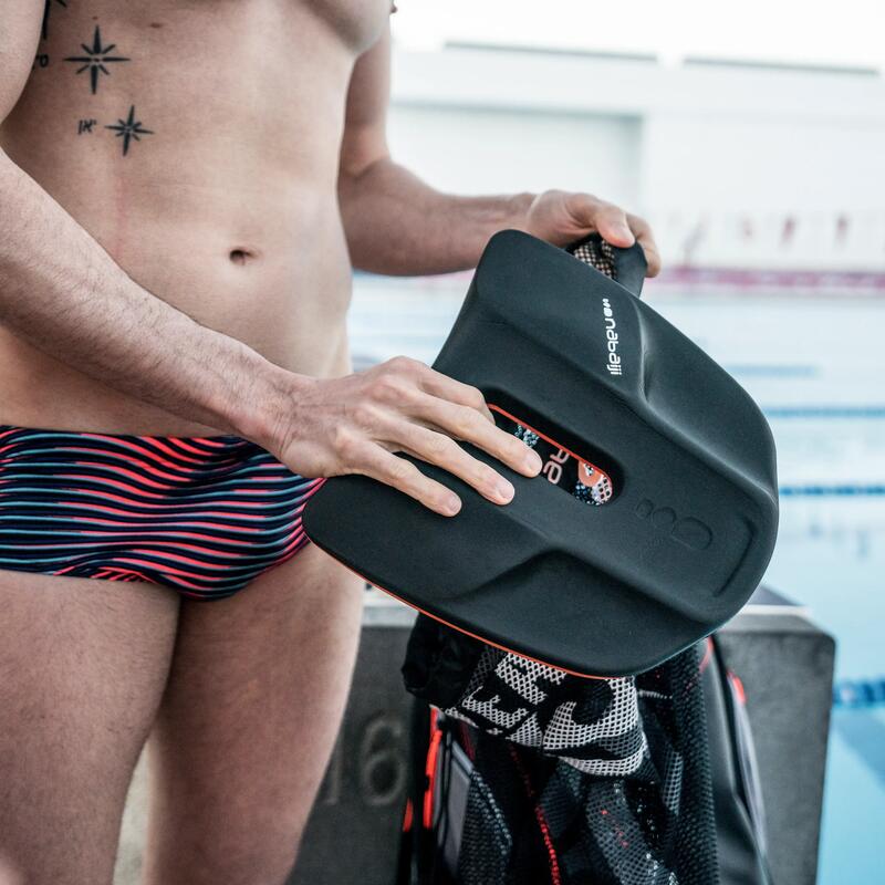 Comment travailler ses abdos en natation ?