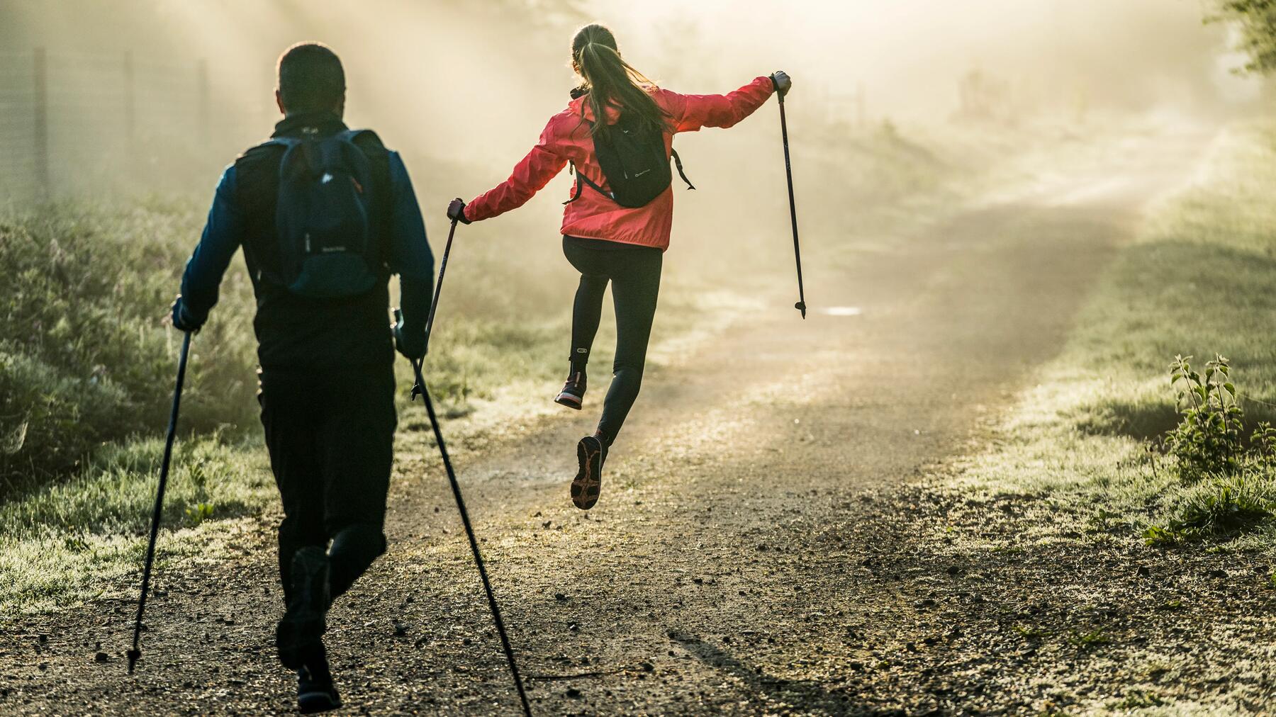 enfant-marche-nordique-noel-bâtons