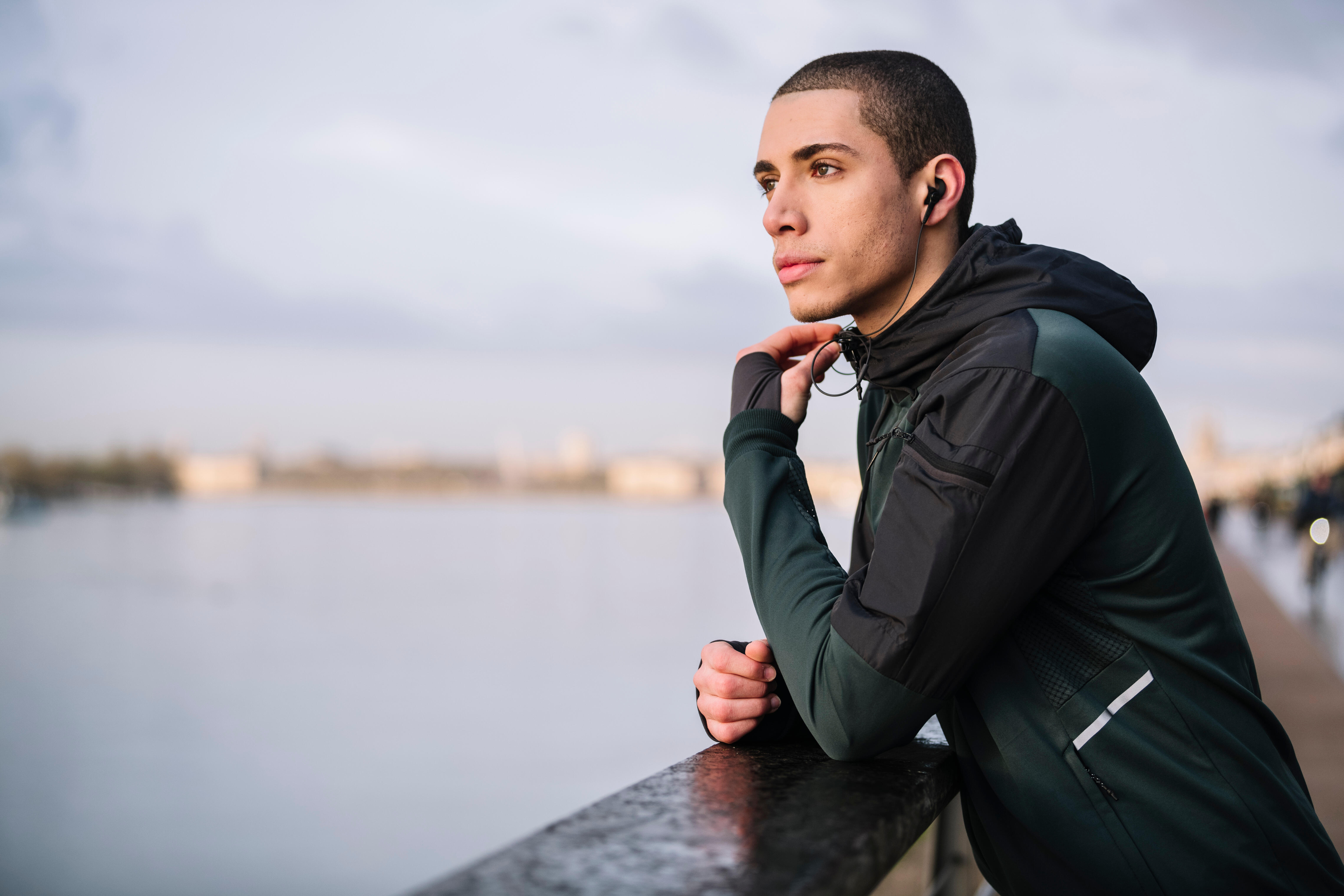 SLUŠALICE ONEAR 100 CRNE