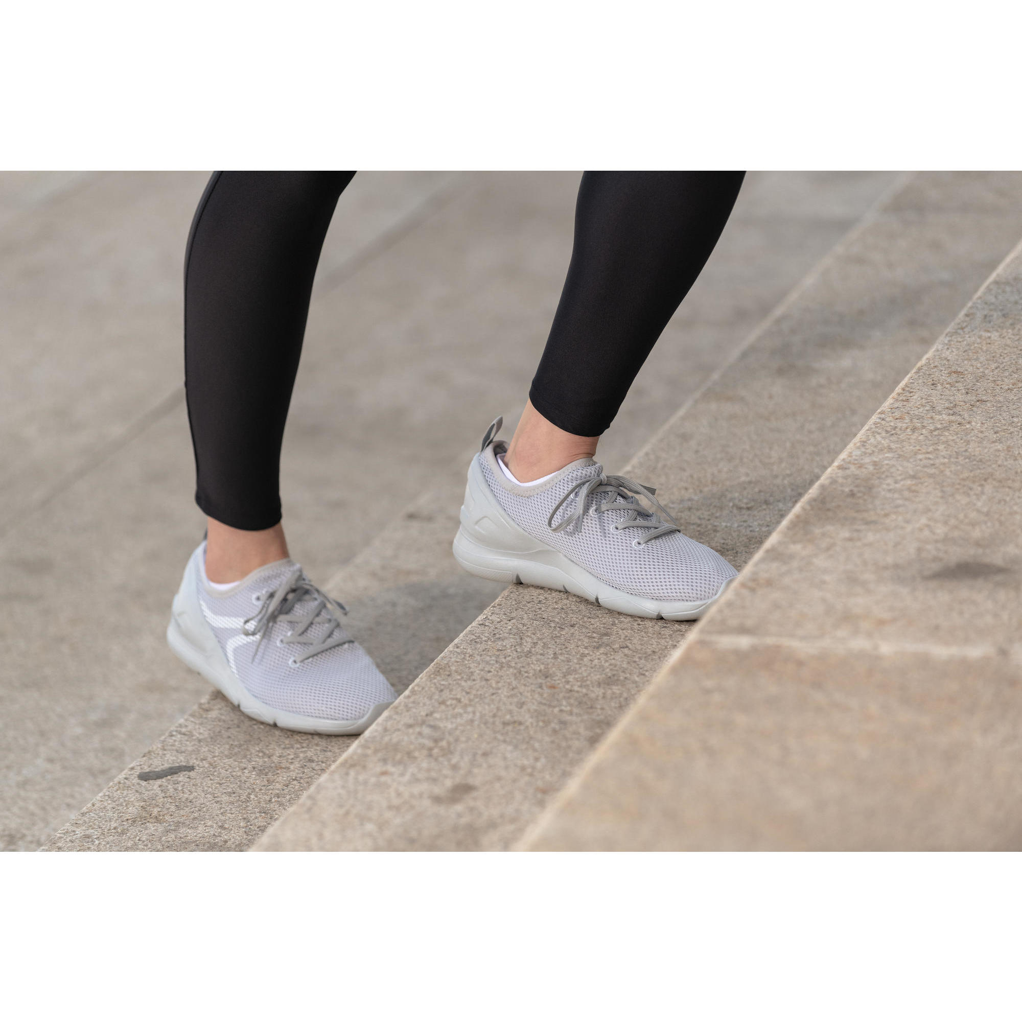 PW 100 Women's Fitness Walking Shoes 