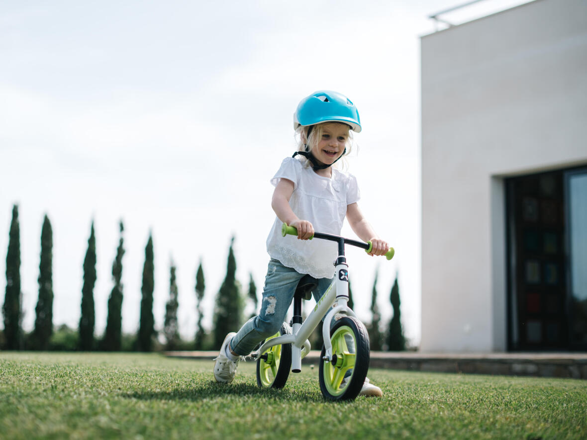 Draisienne Ou Tricycle Comment Se Decider