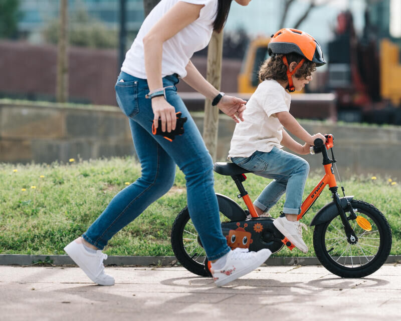 如何教你的孩子踩單車?