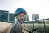 CASCO DE BICICLETA PARA NIÑOS 500 AZUL OSCURO