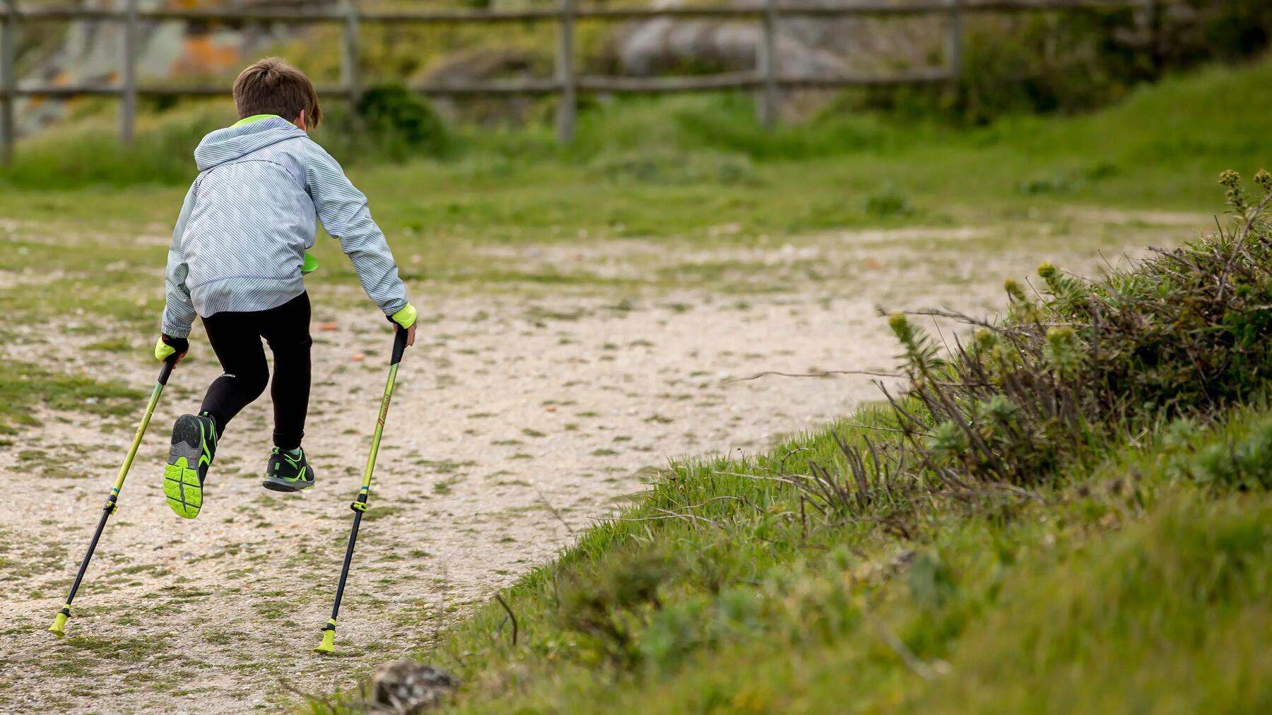 parent-enfant-marche-nordique