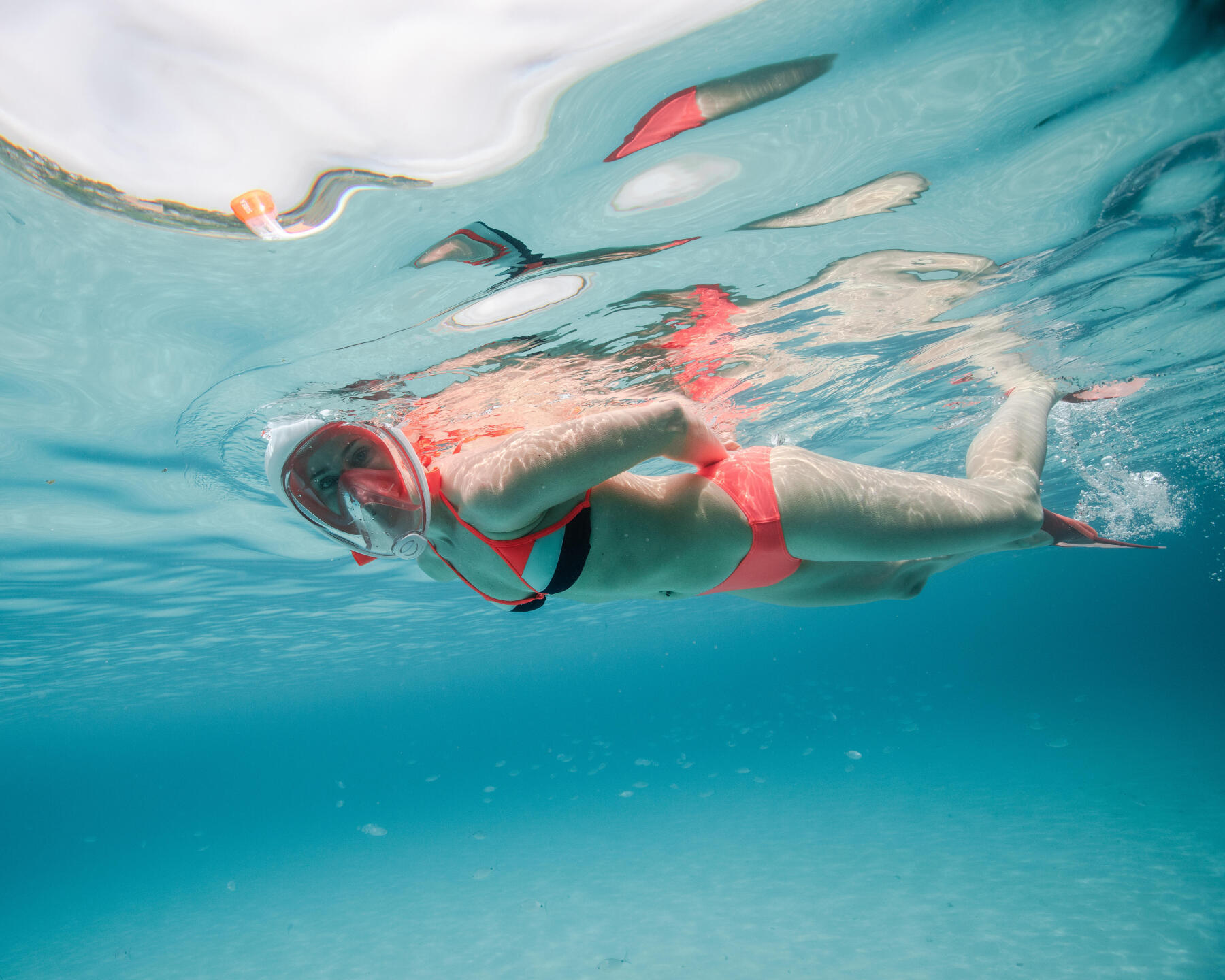 A máscara Easybreath é uma máscara apenas para snorkeling à superfície! 