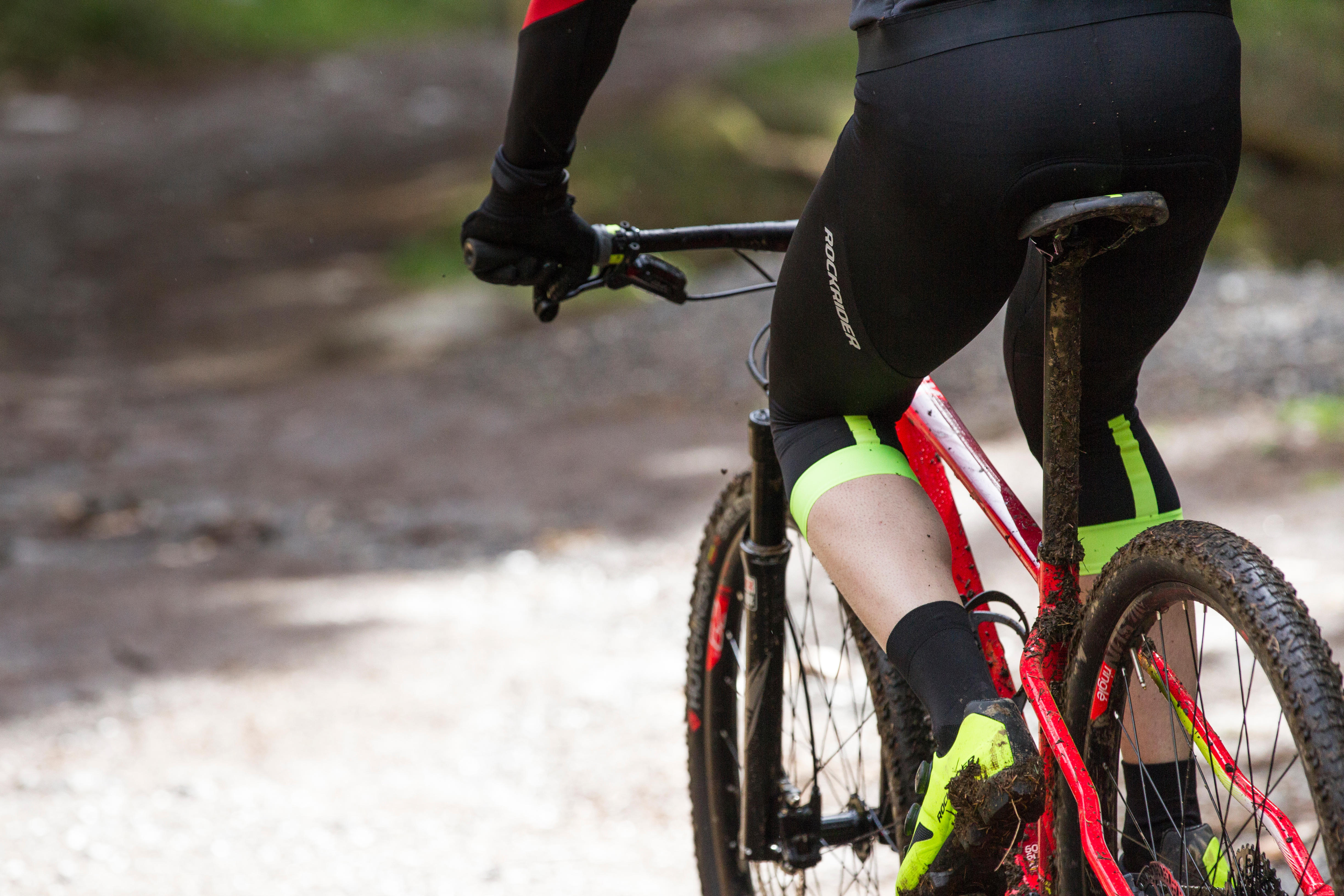 3 4 Mid Length PRO Fit Mountain Biking Shorts Black
