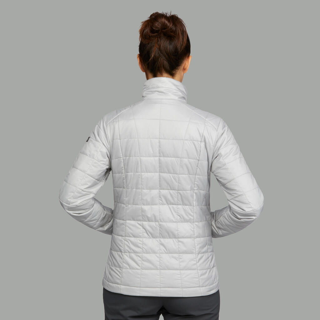 CHAQUETA DE TREKKING MUJER TREK100 GRIS CLARO