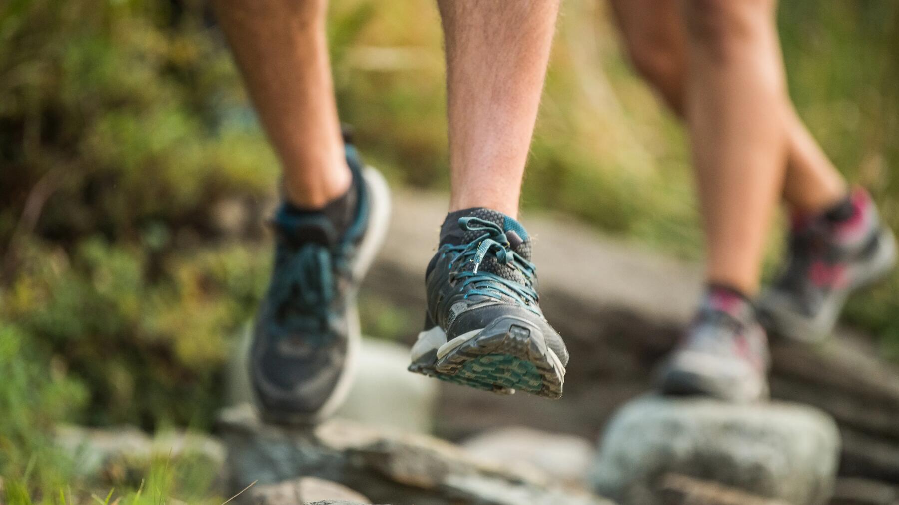 kiezen hoge wandelschoenen trekking