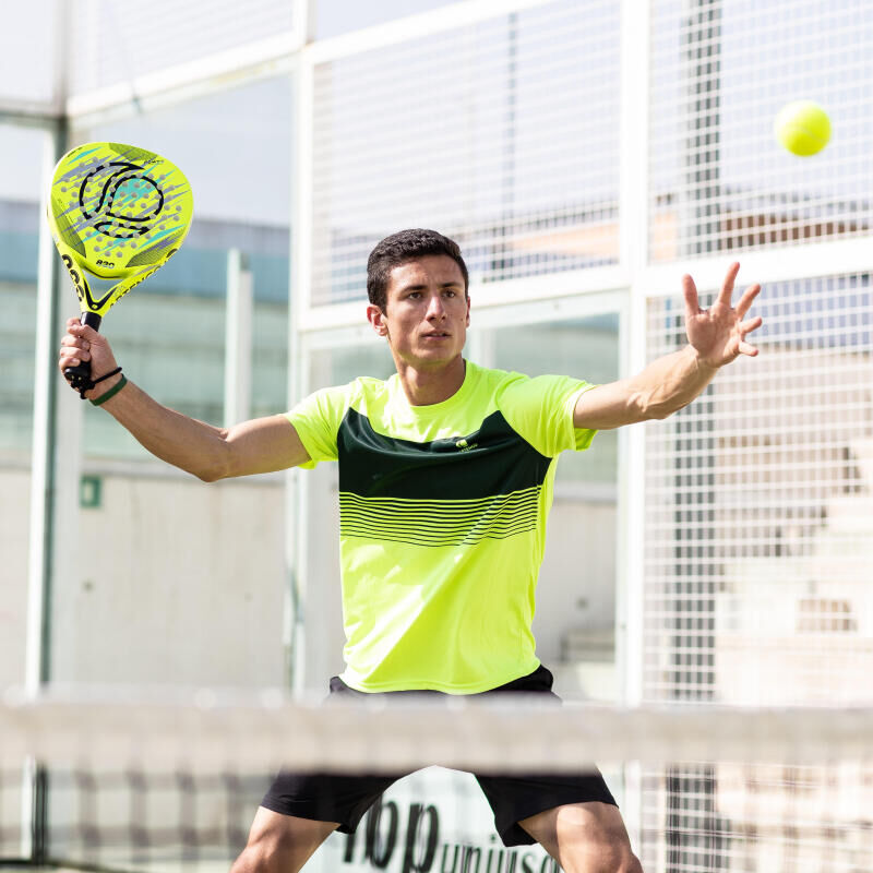 CUM SĂ ALEGEȚI MINGEA PENTRU PADEL ?