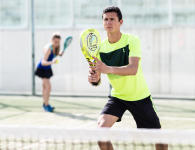 les-differents-types-de-smash-au-padel