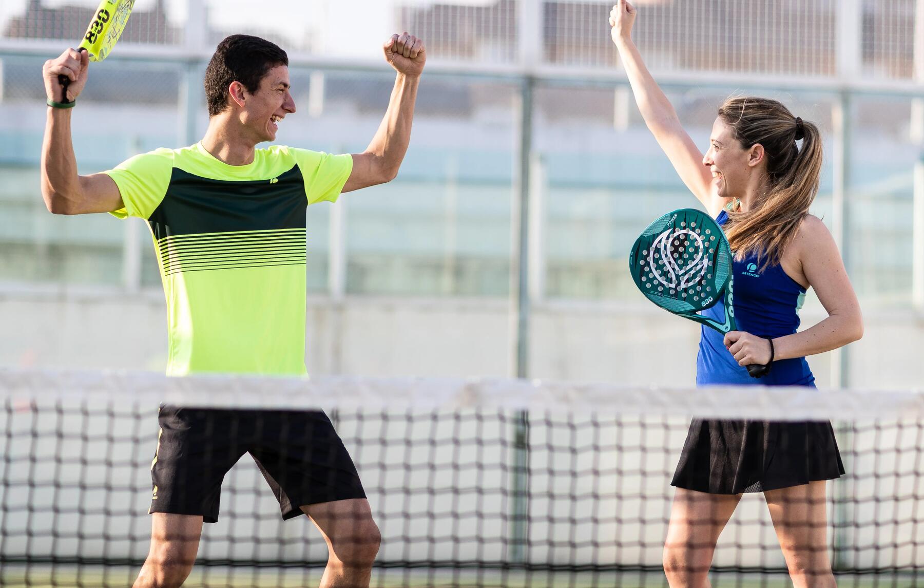 Padel ou tennis ? Quel port vous convient le mieux ?