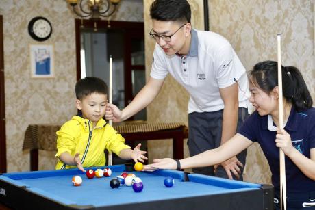 billard avec des enfants billard avec des enfants