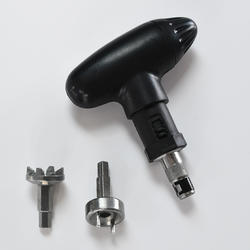 CLÉ DE CRAMPONS POUR CHAUSSURES DE GOLF DELUXE