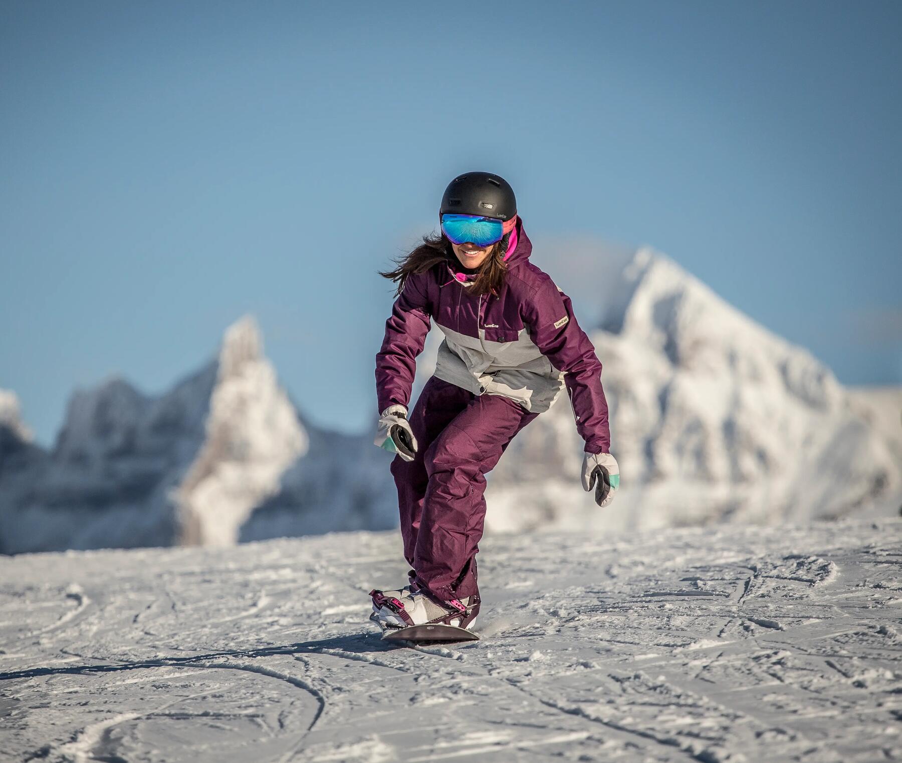 SNOWBOARD