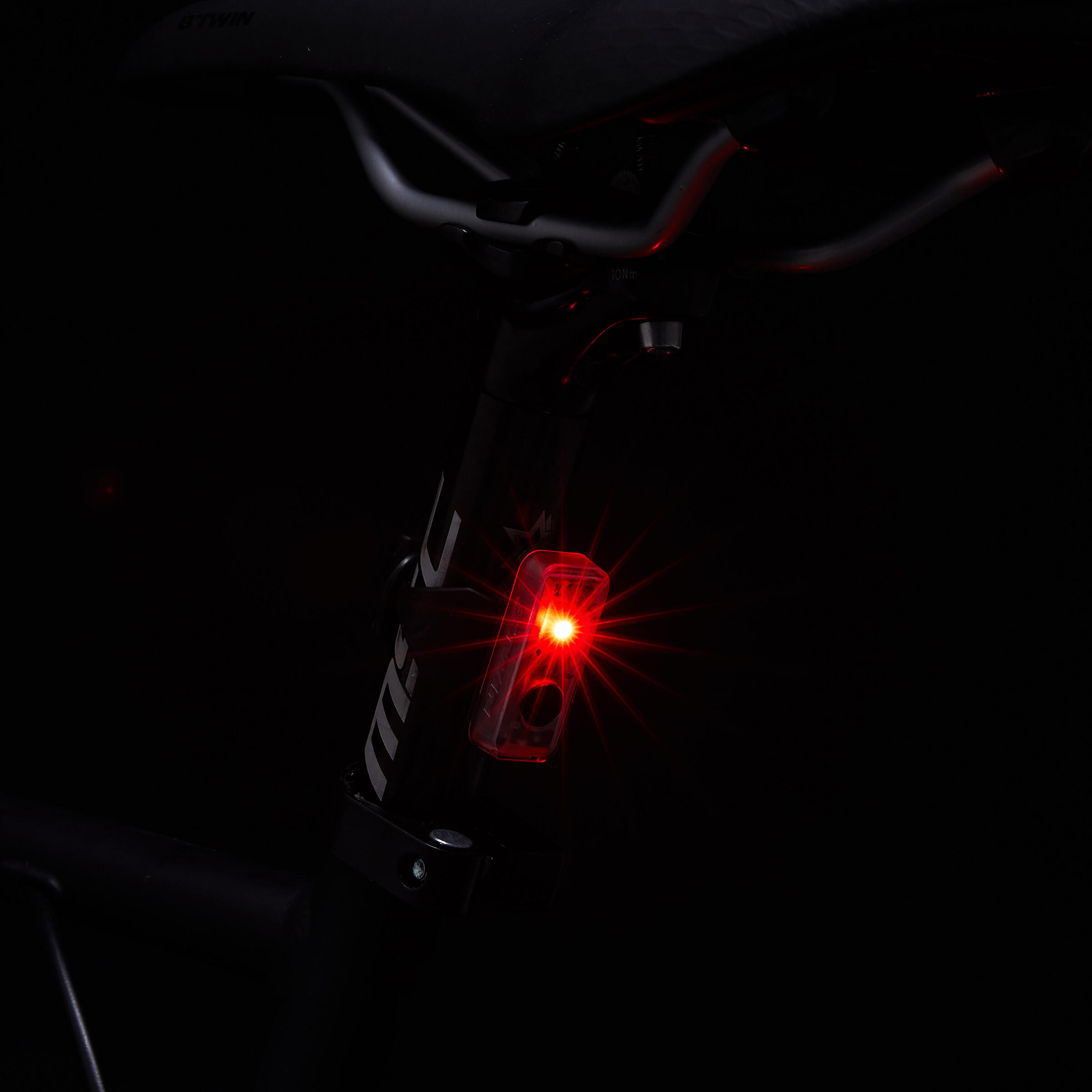 CL 100 LED USB Rear Bike Light 5/7