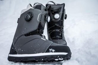 Boots de snowboard - système Atop