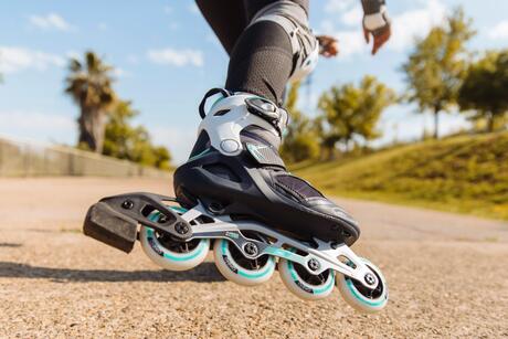 L'APPUIE SUR UN PIED L'APPUIE SUR UN PIED