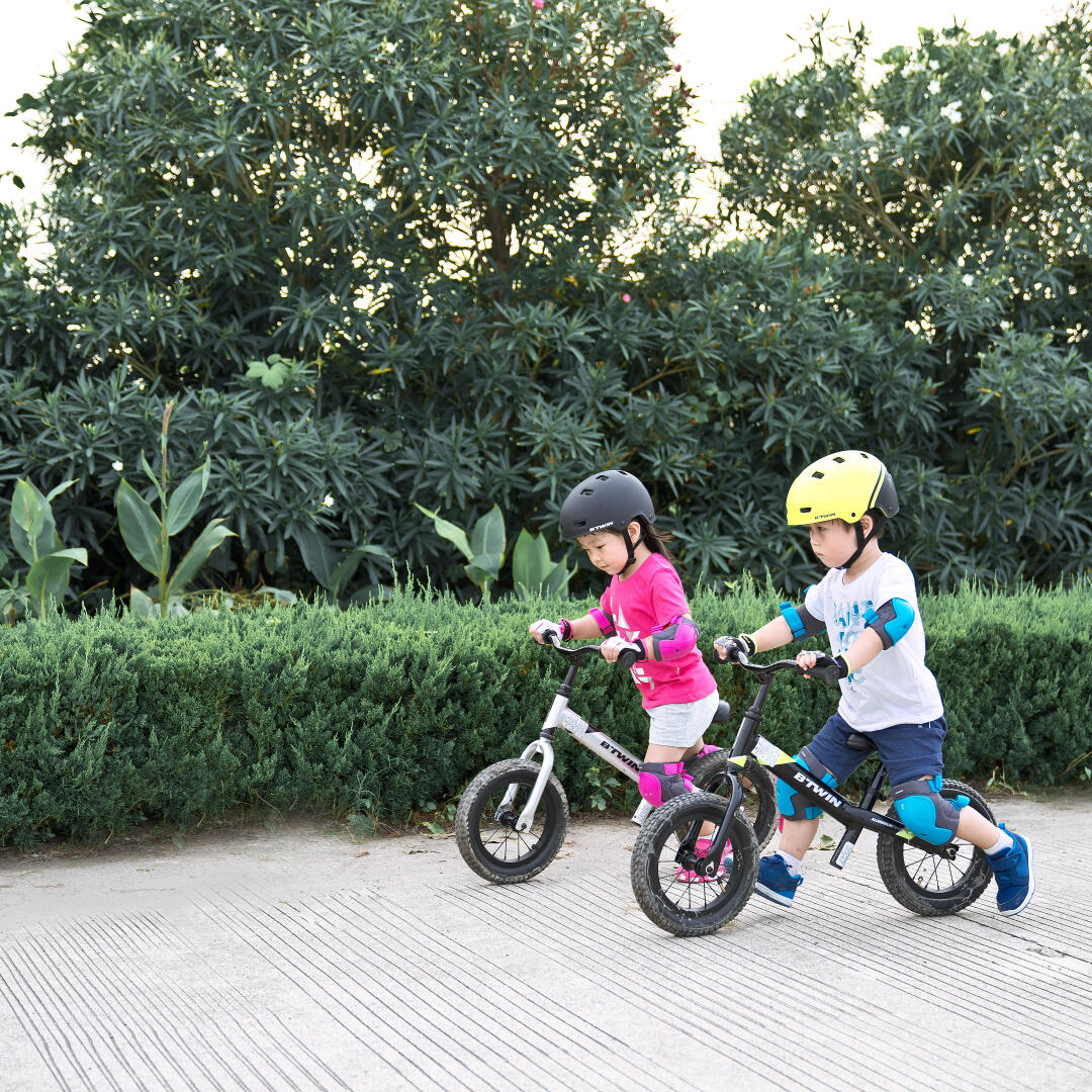 how to teach a child to pedal a bike with stabilisers