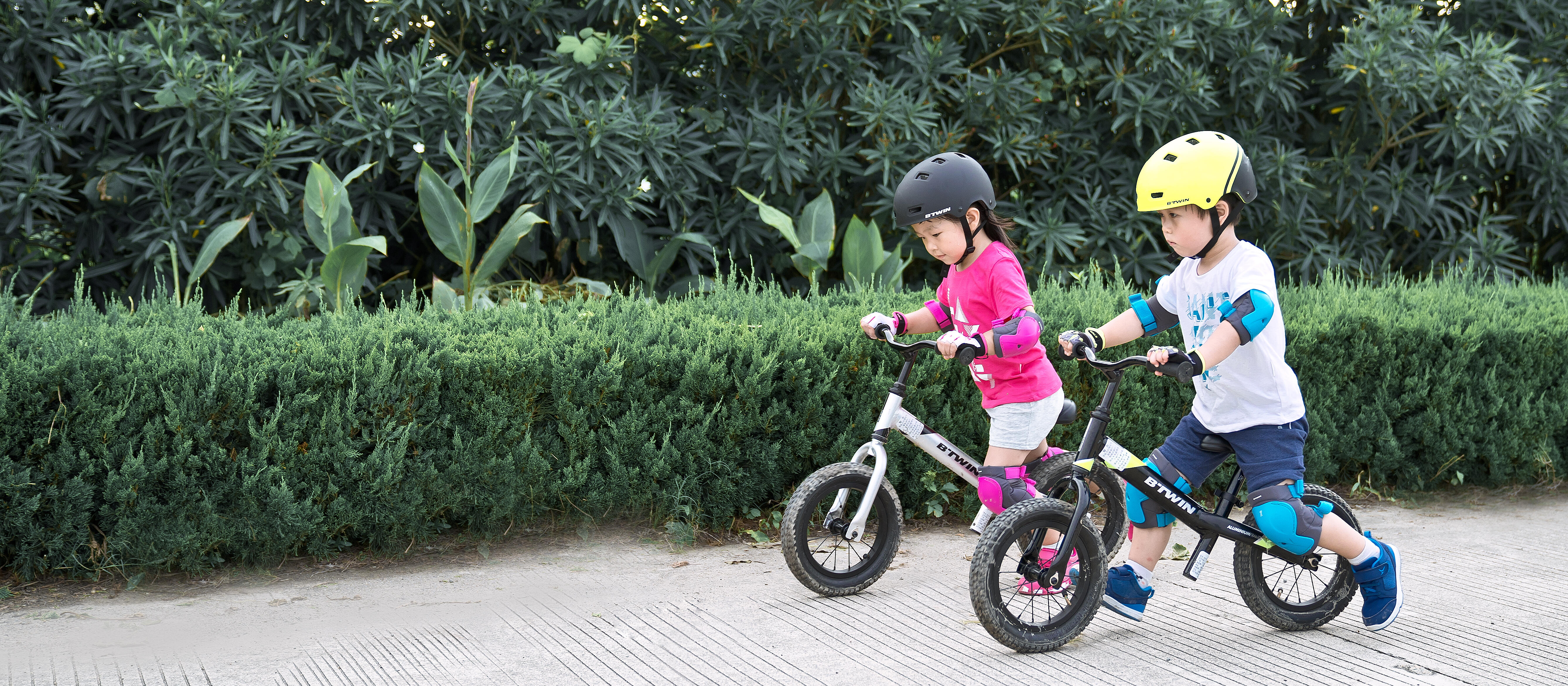 CYCLING HOW TO RIDE A BALANCE BIKE