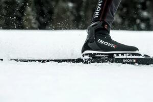 Comment_choisir_equipement_skidefond_skating