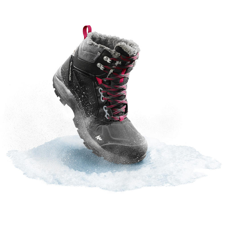 รองเท้าหุ้มข้อผู้หญิงสำหรับเดินท่ามกลางหิมะที่มีคุณสมบัติกันหนาวและกันน้ำรุ่น SH520 X-WARM (สีดำ)