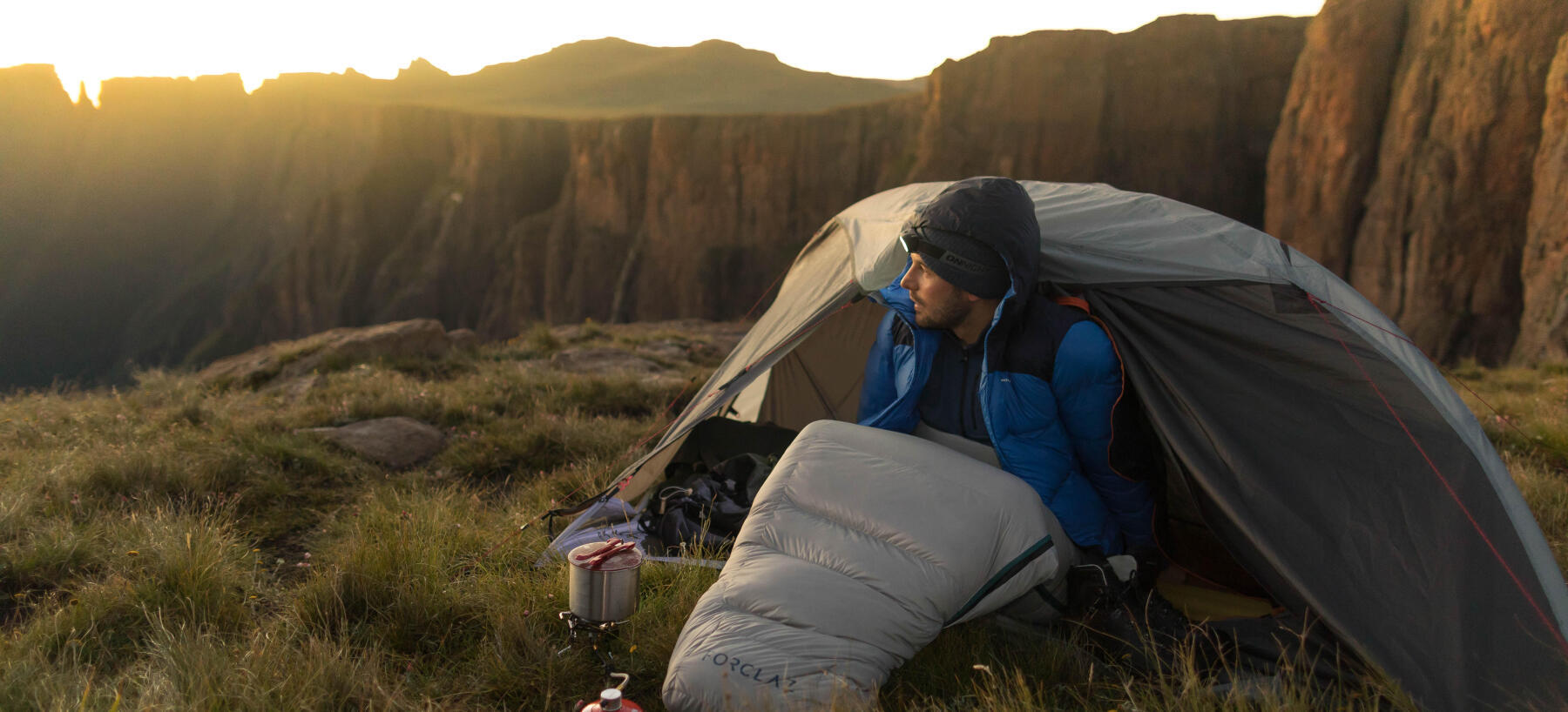 Gift tent trek hike