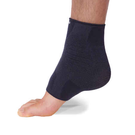 Men's/Women's Left/Right Compression Ankle Support Soft 500 - Black