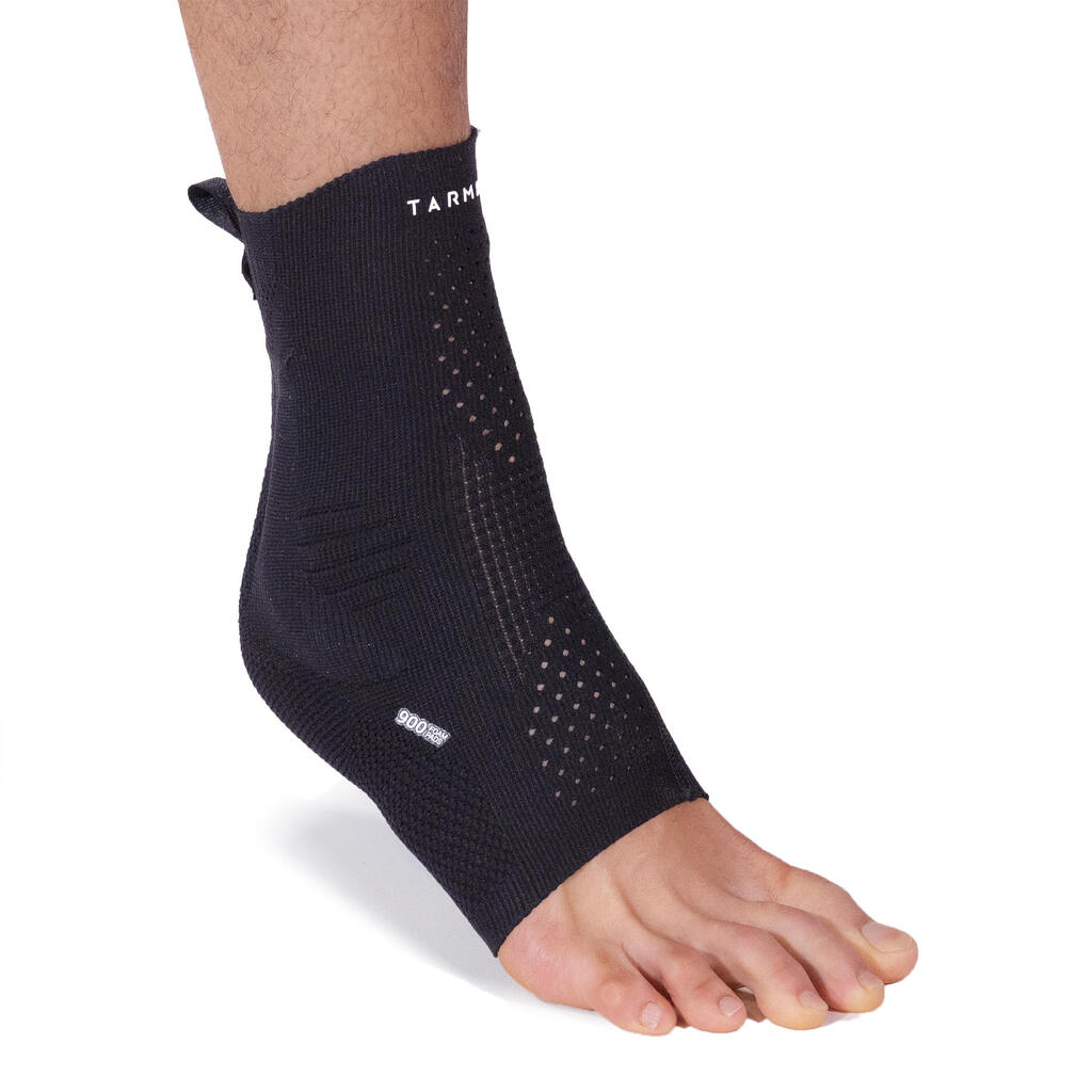 Men's/Women's Left/Right Compression Ankle Support Soft 900 - Black