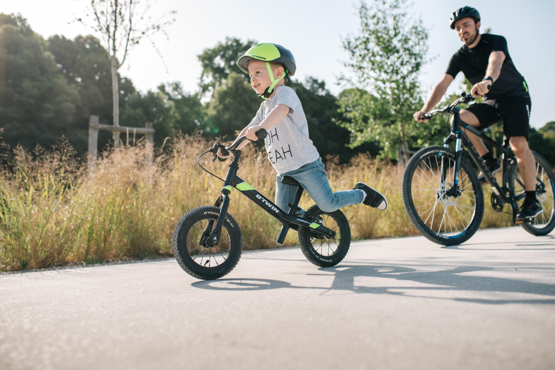 LET RIDE BIKE WITH YOUR KIDS !