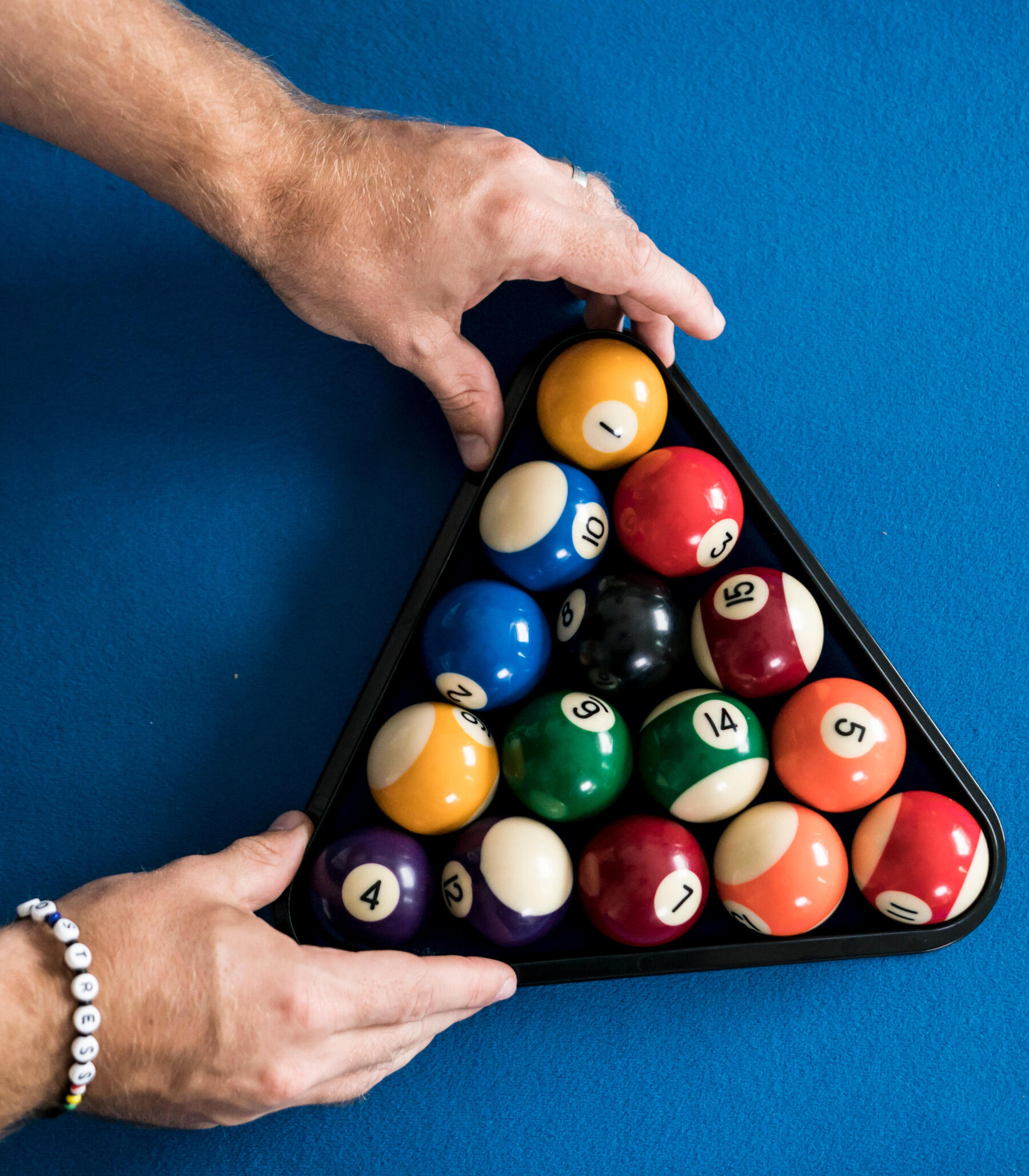 Comment nettoyer des boules de billard ?