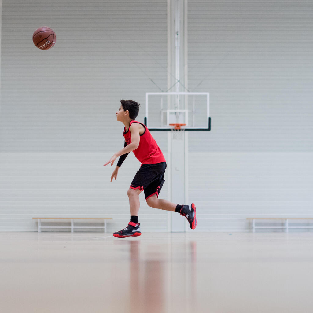 Basketbalová obuv Spider Lace pre pokročilé deti čierno-červená