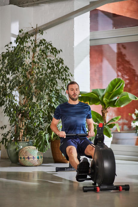 PARCE QUE C’EST UN APPAREIL CONÇU POUR L’ENTRAÎNEMENT D’UNE DISCIPLINE OLYMPIQUE PARCE QUE C’EST UN APPAREIL CONÇU POUR L’ENTRAÎNEMENT D’UNE DISCIPLINE OLYMPIQUE