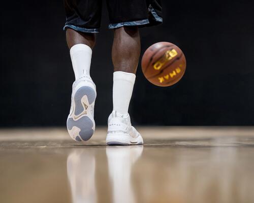 comment bien s'alimenter pendant un match de basket