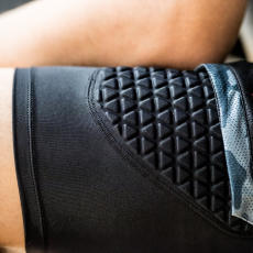 sousvetement-sousshort-protection-homme-basketball sousvetement-sousshort-protection-homme-basketball