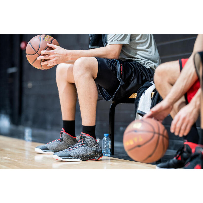 SOUS-SHORT PROTECTION NOIR DE BASKETBALL POUR HOMME JOUEUR CONFIRME