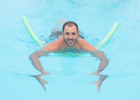 10 exercices pour s’amuser à la piscine 10 exercices pour s’amuser à la piscine
