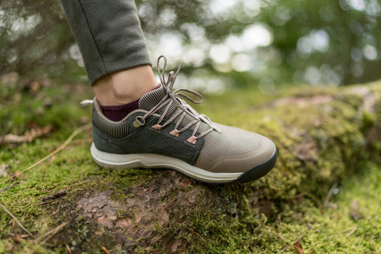 Women's leather hiking boots - NH500