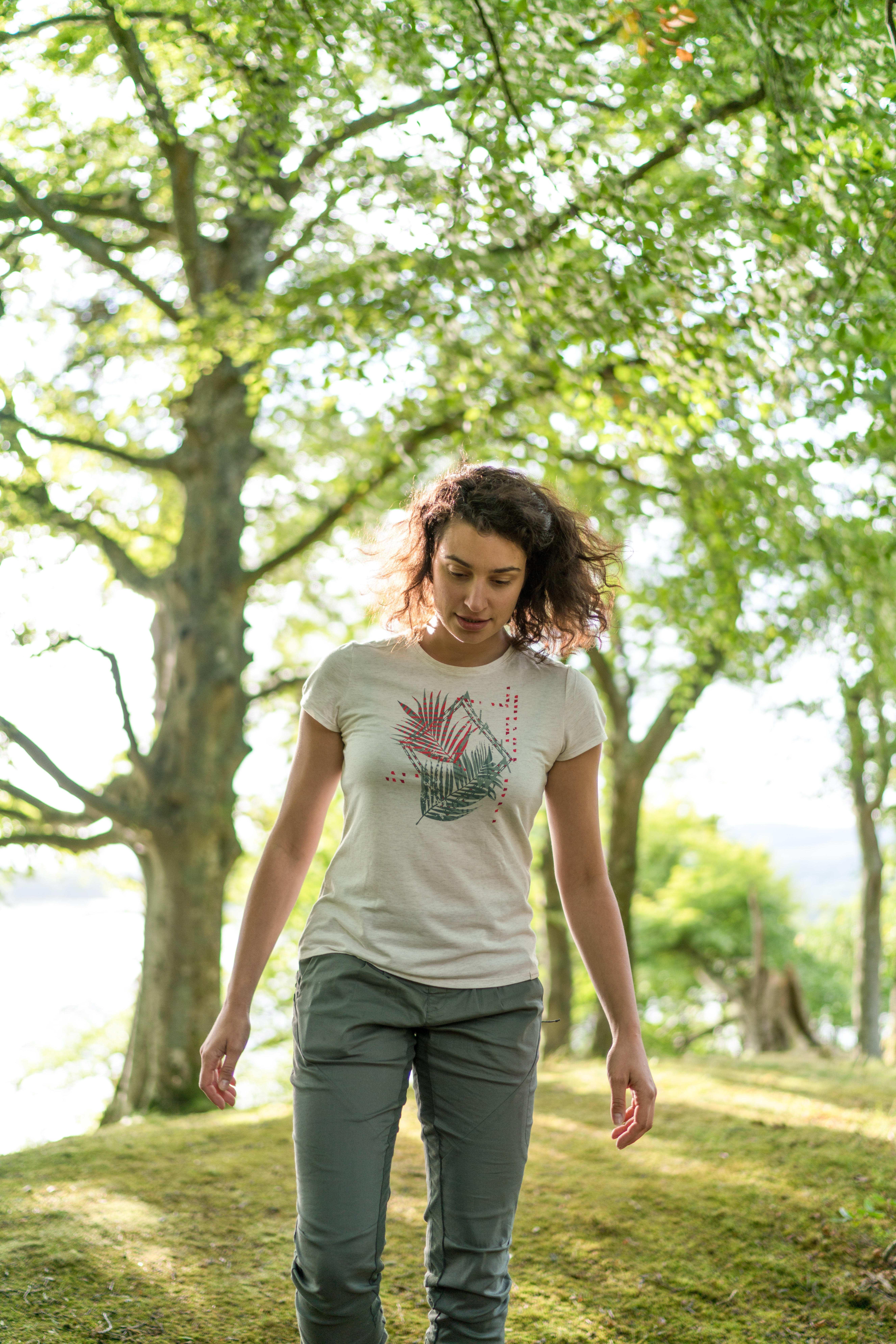 camisetas senderismo mujer decathlon