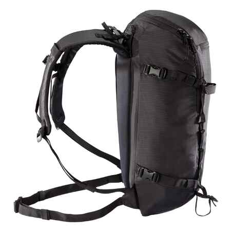 Mountaineering Backpack 22 Litres - Alpinism 22 Black