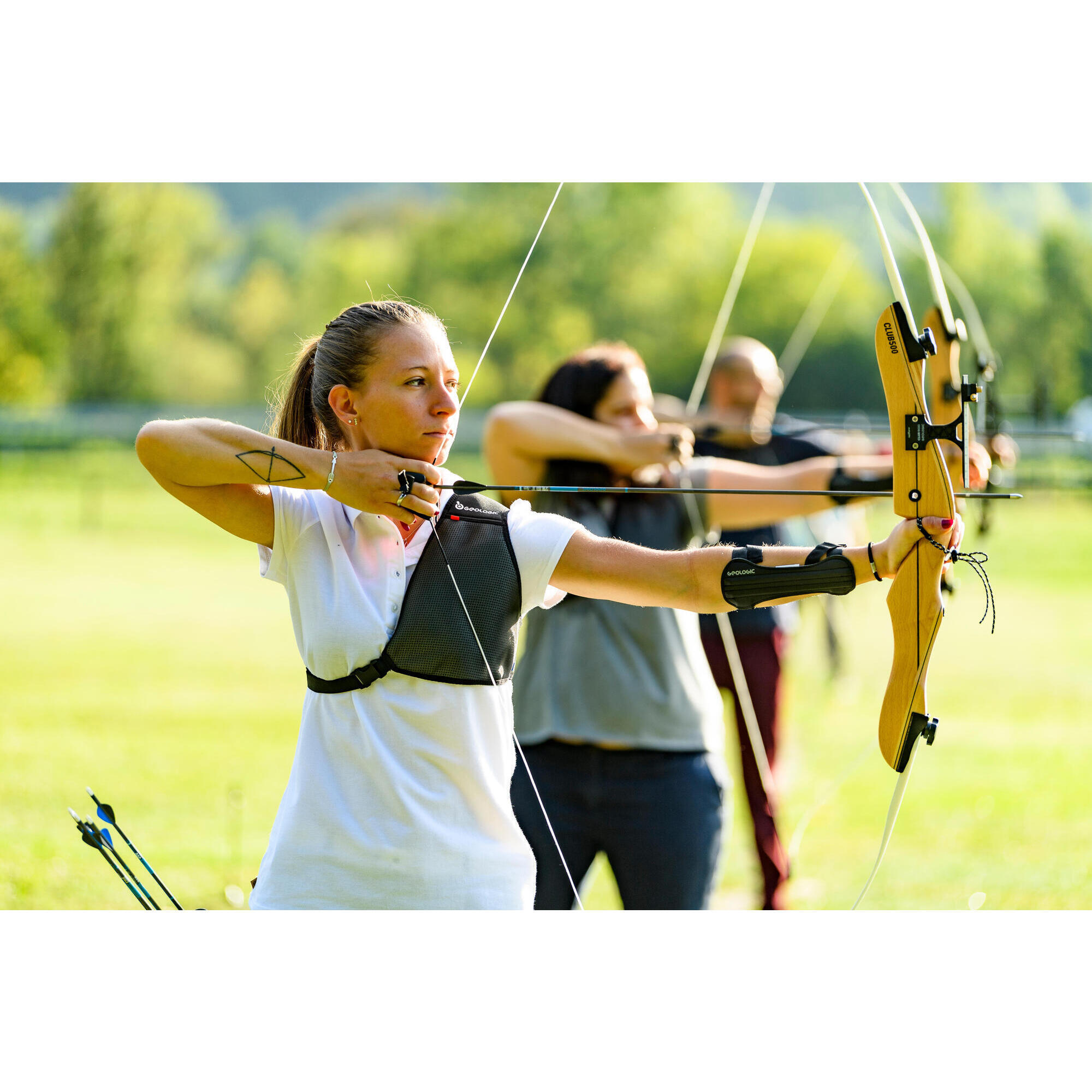 ЗАЩИТНАЯ КРАГА ДЛЯ СТРЕЛЬБЫ ИЗ ЛУКА КОРОТКАЯ CLUB 500 GEOLOGIC