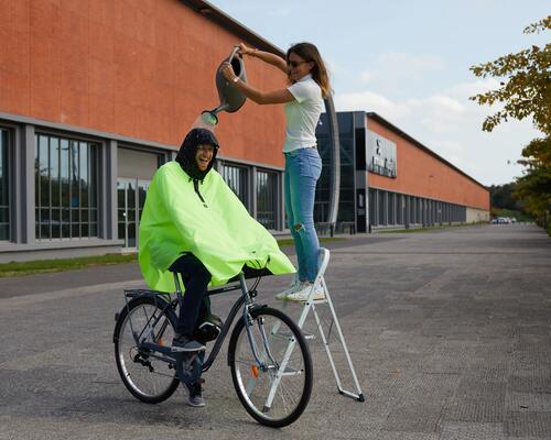 Utrusta dig rätt för att cykla i regn